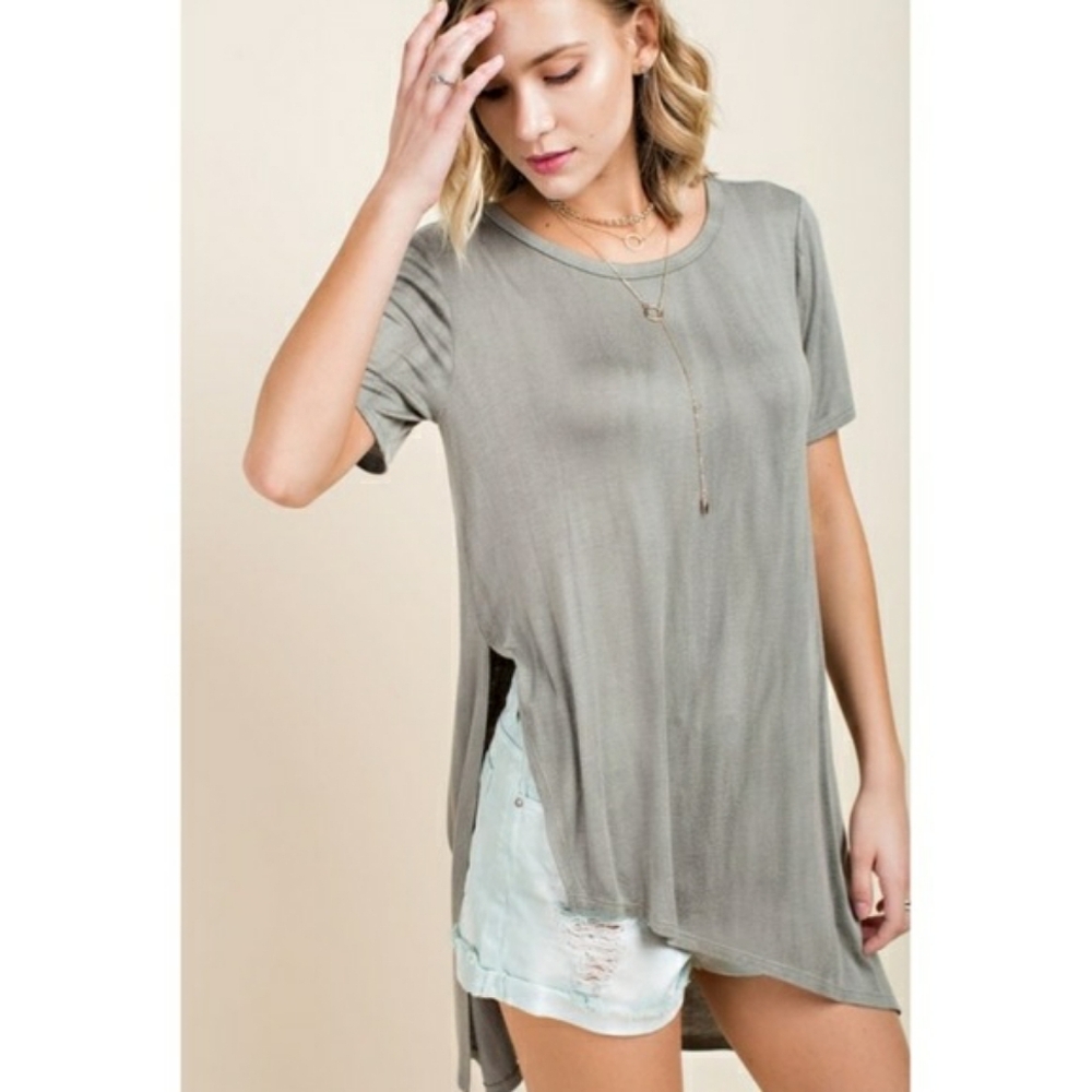 🆕🌿ASYMMETRICAL SIDE HEM TOP🌿